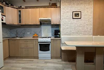 Garsonieră decomandată în Central - 1