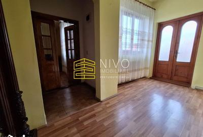Casă cu 3 camere decomandat cu Canalizare în Central - 8