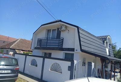 Vand casa 4 camere in Botiz