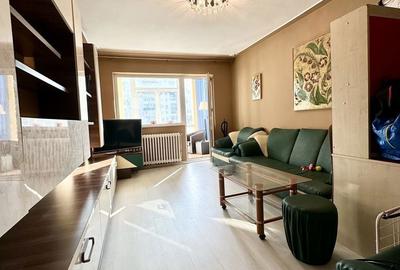 Apartament cu 3 camere decomandat în Alexandru cel Bun