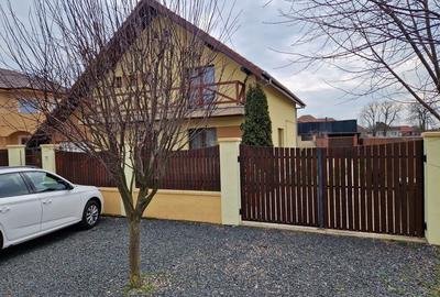 Casă cu 6 camere cu Teren 600 Mp în Moșnița Veche - 2