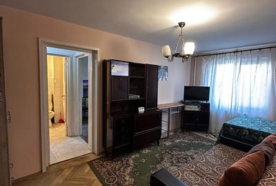 Apartament cu 2 camere, etaj 2/4, zona Podu Ros - 3