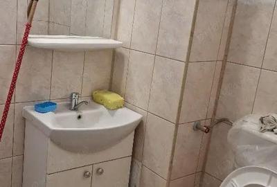 Apartament cu 3 camere semidecomandat în Exterior Vest - 4