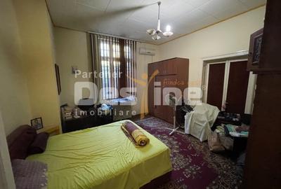 Casă individuală cu 7 camere cu Canalizare în Central - 15