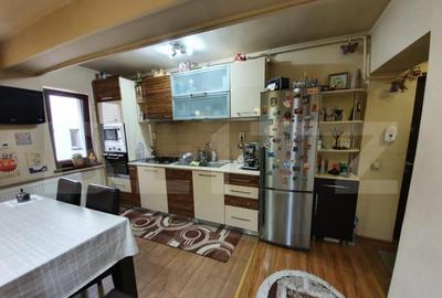 Apartament cu 2 camere decomandat, mobilat în Victoria