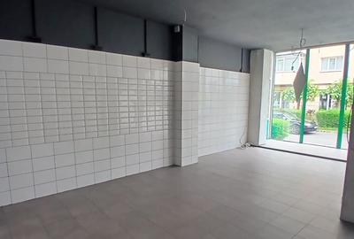 Spațiu comercial, de 35 mp, în Central - 7