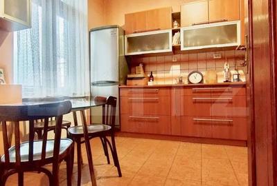 Cladire istorica, 4 camere-balcon ?i view spectaculos- Pia?a Romanilor - 7