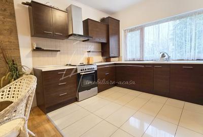 Duplex cu 4 camere cu Canalizare în 1 Decembrie - 5