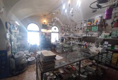 Cladire istorica 600 mp, spatiu comercial+birouri, zona ultr - 22