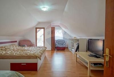 Casă cu 7 camere cu Garaj în Central - 36