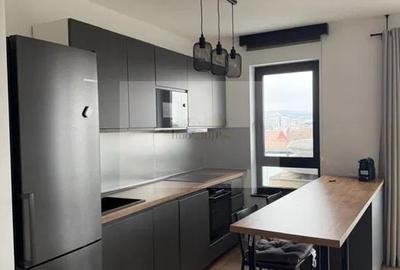 Apartament cu 2 camere semidecomandat, mobilat în Iris