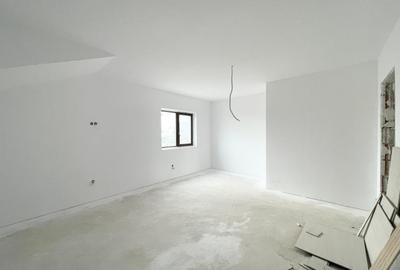 Duplex cu 4 camere cu Canalizare în Moșnița Veche - 12