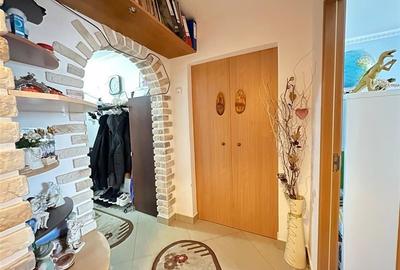 Apartament 3 camere decomandat zona Vasile Aaron - 14