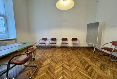 Apartament cu 3 camere, mobilat în Central - 6
