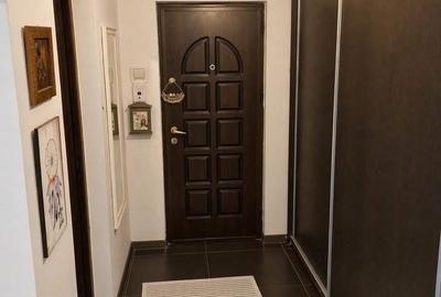 Apartament cu 3 camere decomandat, mobilat în Far - 2