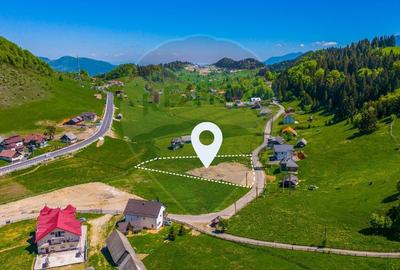 Teren Construcții intravilan de 3962 mp, în Fundata - 1