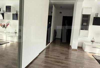 Apartament cu 2 camere decomandat în Tractorul - 3