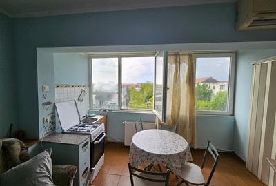 Apartament cu 2 camere decomandat, mobilat în Soarelui - 6