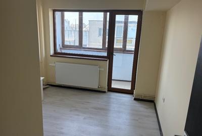 Apartament cu 4 camere decomandat în Central - 5