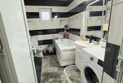 Casă cu 9 camere cu Teren 1860 Mp în Central - 10