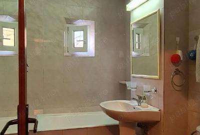 Apartament cu 2 camere decomandat în Micro 20 - 2