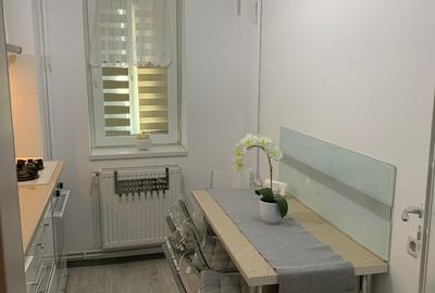 Sagului-2 camere- Decomandat-50 mp- et. 6/10 - 5