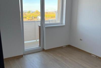 Garsonieră decomandată în Sânpetru - 7