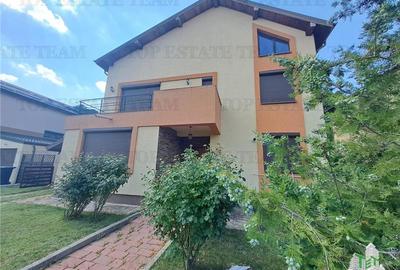 Casă individuală cu 7 camere cu Teren 505 Mp în Corbeanca - 1
