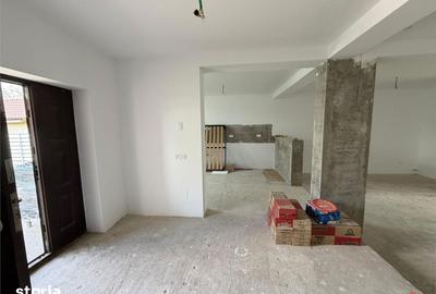 Casă cu 5 camere cu Teren 674 Mp în Vânători - 16