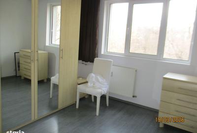 Apartament cu 3 camere decomandat în Drumul Taberei - 2