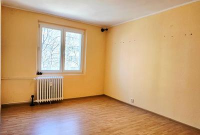 Apartament cu 3 camere semidecomandat în Costin Georgian - 5