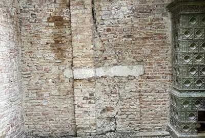 Iulia Hasdeu 14- Imobil singur curte- de renovat-proiect 10 camere cu bai - 10