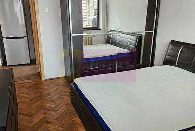 Agentia Apulum 94 ofera spre vanzare 2 camere metrou Piata Sudului - 3