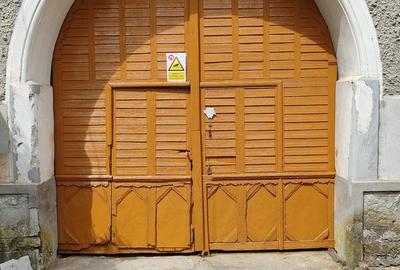 Casă cu 4 camere cu Teren 5000 Mp în Căprioara - 2