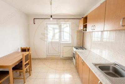 Apartament cu 2 camere, mobilat în Frații Golești - 4