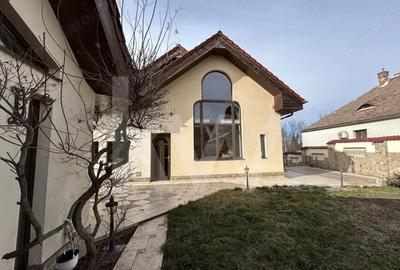 Casă în Central - 6