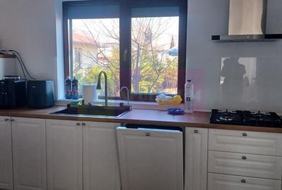 Casă individuală cu 4 camere decomandat cu Canalizare în Săbăreni - 9