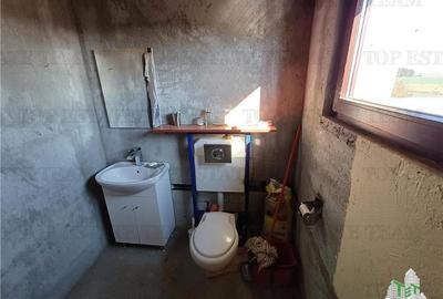 Vila cu 3 Camere si teren de 700 mp de vanzare in Frumusani - 7