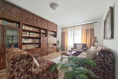 Ap 3 camere zona Mercur - 1