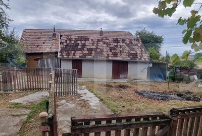 Casă cu 3 camere în Rediu