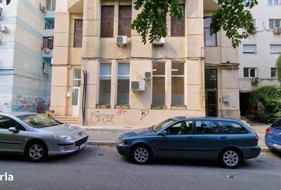Spațiu comercial, de 102 mp, în Central