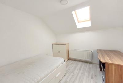 Apartament cu 4 camere decomandat în Central