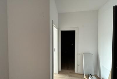 Apartament cu 3 camere semidecomandat, mobilat în Florești - 6