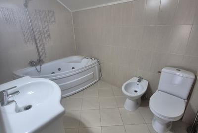 Casă cu 4 camere în Poroschia