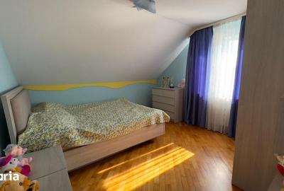 Casă cu 7 camere cu Teren 1388 Mp în Bradu - 15