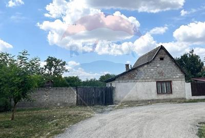 Casă individuală cu 3 camere cu Teren 410 Mp în Nord
