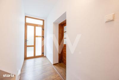 Apartament cu 3 camere decomandat în Centrul Istoric