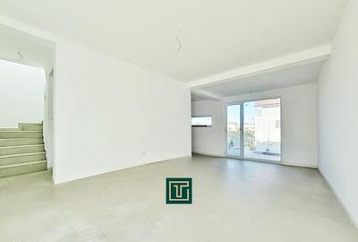 Casă cu 4 camere cu Teren 300 Mp în Fântânele