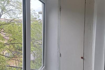 Garsonieră decomandată în Central - 7