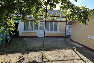 Casă cu 2 camere cu Teren 1400 Mp în Moțca - 4